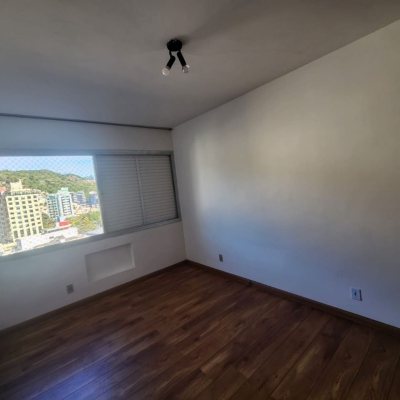 Apartamentos com 59m², 1 quarto, no bairro Centro em Florianópolis