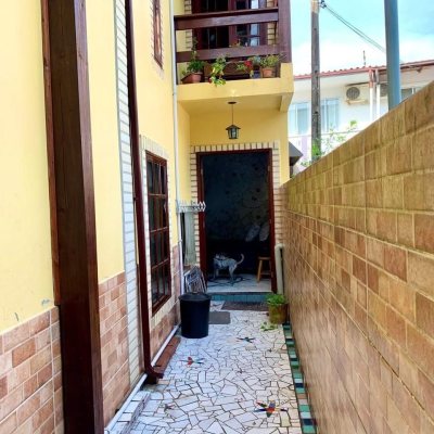 Casa Residencial com 157m², 4 quartos, 1 garagem, no bairro Armação Do Pântano Do Sul em Florianópolis