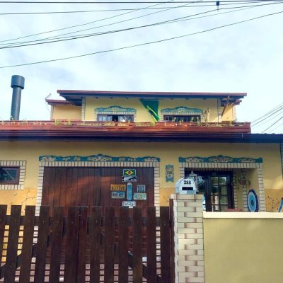 Casa Residencial com 157m², 4 quartos, 1 garagem, no bairro Armação Do Pântano Do Sul em Florianópolis