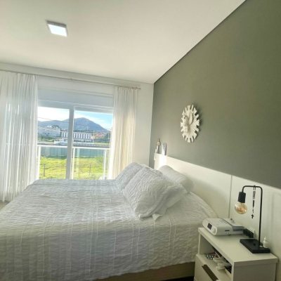 Casa Residencial com 141m², 3 quartos, 3 suítes, 2 garagens, no bairro Ingleses do Rio Vermelho em Florianópolis