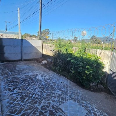 Casa Residencial com 141m², 3 quartos, 2 garagens, no bairro Campeche em Florianópolis