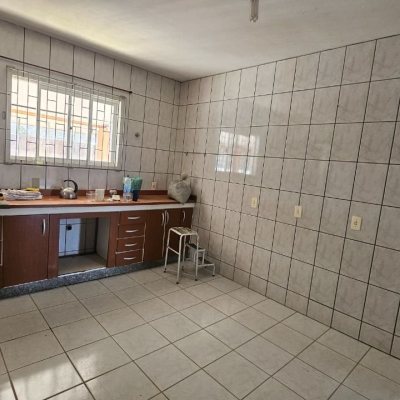 Casa Residencial com 141m², 3 quartos, 2 garagens, no bairro Campeche em Florianópolis
