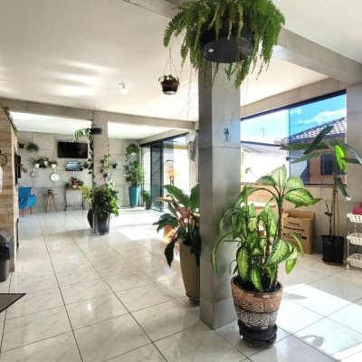 Casa Residencial com 177m², 3 quartos, 3 garagens, no bairro Bom Viver em Biguaçu