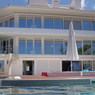 Casa Residencial com 870m², 8 quartos, 8 suítes, 4 garagens, no bairro Lagoa da Conceição em Florianópolis