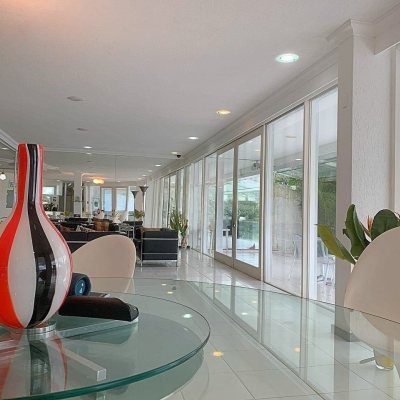 Casa Residencial com 870m², 8 quartos, 8 suítes, 4 garagens, no bairro Lagoa da Conceição em Florianópolis