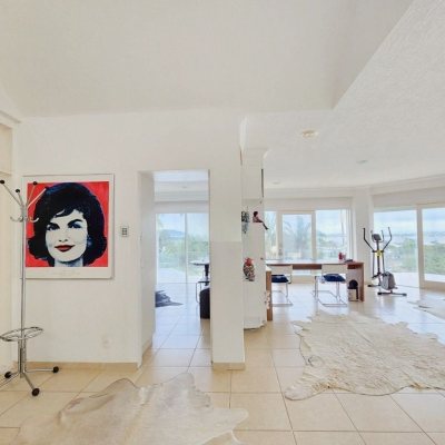 Casa Residencial com 870m², 8 quartos, 8 suítes, 4 garagens, no bairro Lagoa da Conceição em Florianópolis