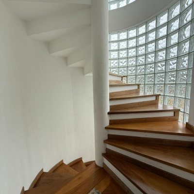 Casa Residencial com 502m², 6 quartos, 3 suítes, 4 garagens, no bairro Ingleses em Florianópolis