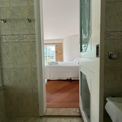 Casa Residencial com 502m², 6 quartos, 3 suítes, 4 garagens, no bairro Ingleses em Florianópolis