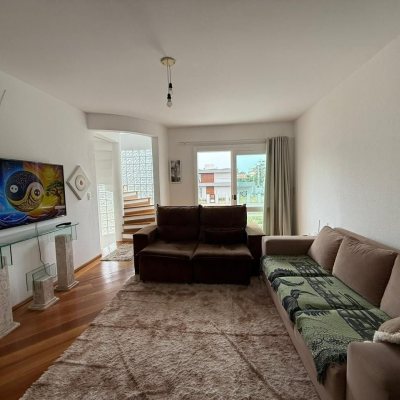 Casa Residencial com 502m², 6 quartos, 3 suítes, 4 garagens, no bairro Ingleses em Florianópolis