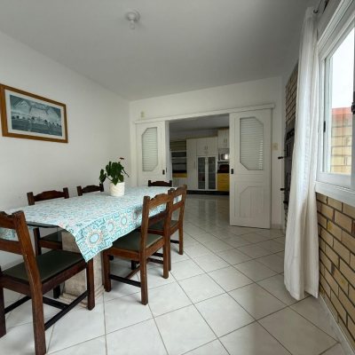 Casa Residencial com 502m², 6 quartos, 3 suítes, 4 garagens, no bairro Ingleses em Florianópolis