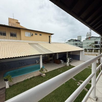 Casa Residencial com 502m², 6 quartos, 3 suítes, 4 garagens, no bairro Ingleses em Florianópolis