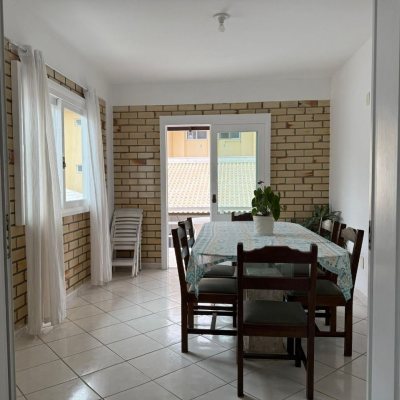 Casa Residencial com 502m², 6 quartos, 3 suítes, 4 garagens, no bairro Ingleses em Florianópolis