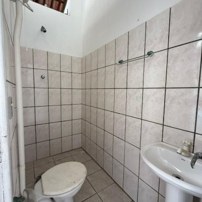 Casa Residencial com 502m², 6 quartos, 3 suítes, 4 garagens, no bairro Ingleses em Florianópolis