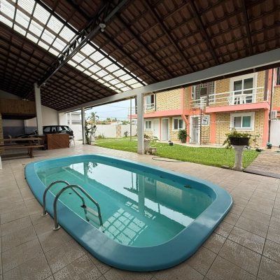 Casa Residencial com 502m², 6 quartos, 3 suítes, 4 garagens, no bairro Ingleses em Florianópolis