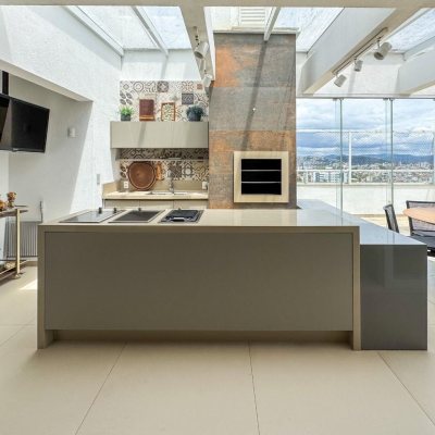 Cobertura com 175m², 3 quartos, 2 suítes, 2 garagens, no bairro Estreito em Florianópolis