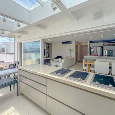 Cobertura com 175m², 3 quartos, 2 suítes, 2 garagens, no bairro Estreito em Florianópolis