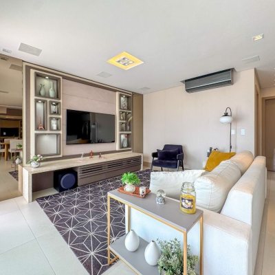 Cobertura com 175m², 3 quartos, 2 suítes, 2 garagens, no bairro Estreito em Florianópolis