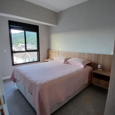 Apartamentos com 60m², 1 quarto, 1 garagem, no bairro Cachoeira Do Bom Jesus em Florianópolis