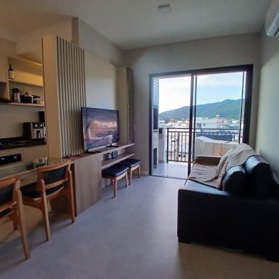 Apartamentos com 60m², 1 quarto, 1 garagem, no bairro Cachoeira Do Bom Jesus em Florianópolis