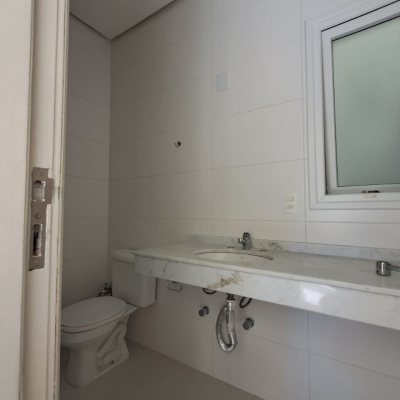 Apartamentos com 143m², 3 quartos, 1 suíte, 1 garagem, no bairro Cachoeira Do Bom Jesus em Florianópolis