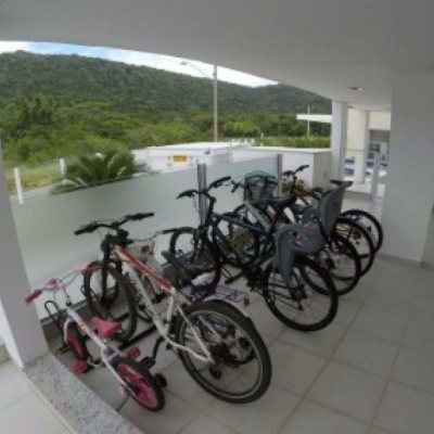 Cobertura com 197m², 4 quartos, 2 suítes, 2 garagens, no bairro Ingleses do Rio Vermelho em Florianópolis