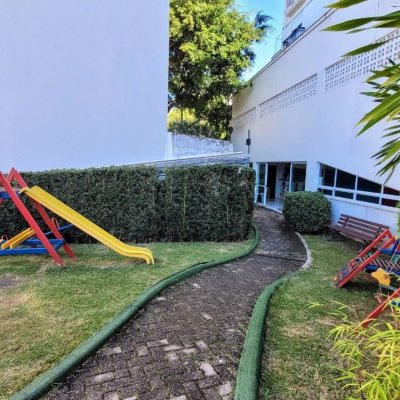 Apartamentos com 94m², 2 quartos, 2 suítes, 2 garagens, no bairro Coqueiros em Florianópolis