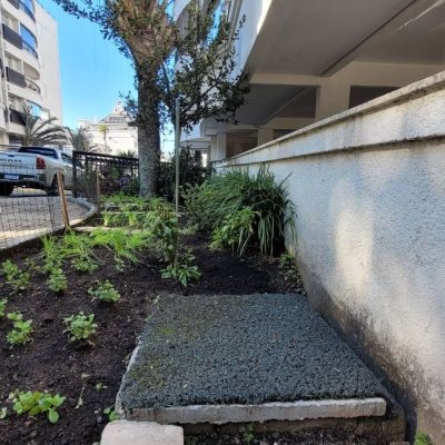 Apartamentos com 94m², 2 quartos, 2 suítes, 2 garagens, no bairro Coqueiros em Florianópolis