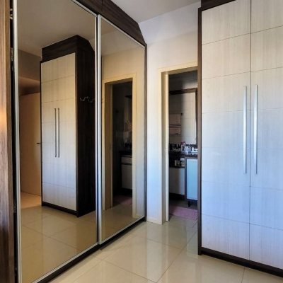 Apartamentos com 94m², 2 quartos, 2 suítes, 2 garagens, no bairro Coqueiros em Florianópolis