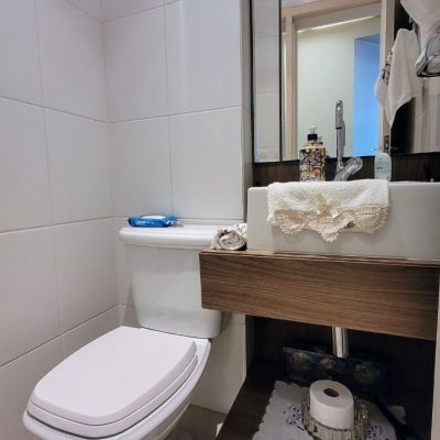 Apartamentos com 94m², 2 quartos, 2 suítes, 2 garagens, no bairro Coqueiros em Florianópolis