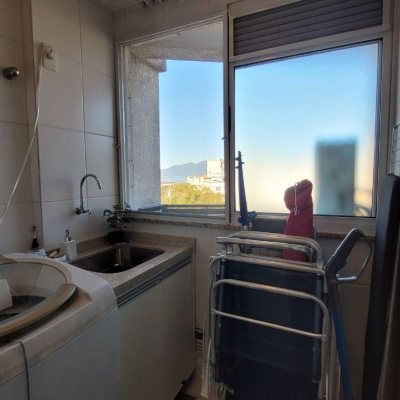 Apartamentos com 94m², 2 quartos, 2 suítes, 2 garagens, no bairro Coqueiros em Florianópolis