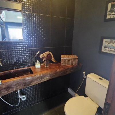 Casa Residencial com 269m², 4 quartos, 4 suítes, 4 garagens, no bairro Centro em Florianópolis