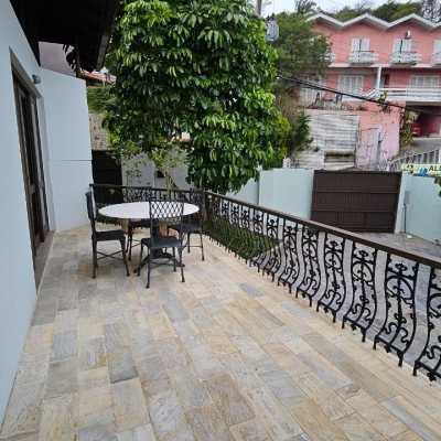 Casa Residencial com 269m², 4 quartos, 4 suítes, 4 garagens, no bairro Centro em Florianópolis