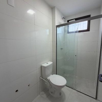 Apartamentos com 69m², 2 quartos, 1 garagem, no bairro Canasvieiras em Florianópolis