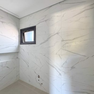 Casa Residencial com 225m², 3 quartos, 3 suítes, 4 garagens, no bairro Jurerê em Florianópolis