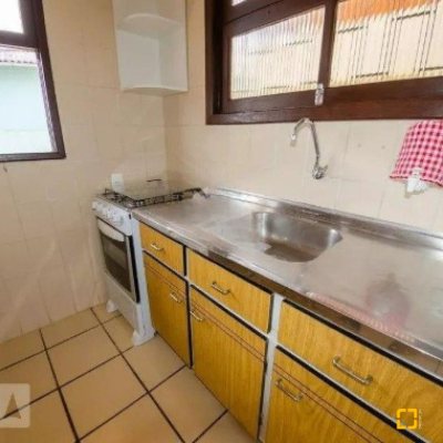 Chalé com 506m², 10 quartos, 5 garagens, no bairro Ponta Das Canas em Florianópolis