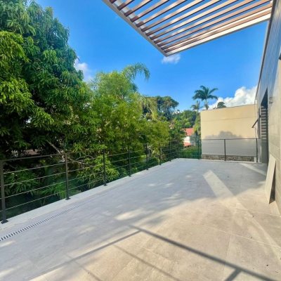 Casa em Condomínio com 341m², 4 quartos, 4 suítes, 2 garagens, no bairro Lagoa Da Conceição em Florianópolis