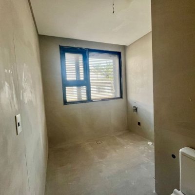 Casa em Condomínio com 341m², 4 quartos, 4 suítes, 2 garagens, no bairro Lagoa Da Conceição em Florianópolis