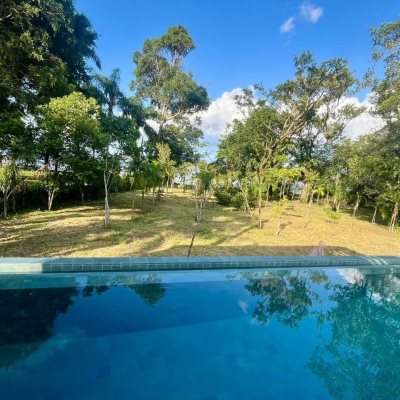 Casa em Condomínio com 341m², 4 quartos, 4 suítes, 2 garagens, no bairro Lagoa Da Conceição em Florianópolis