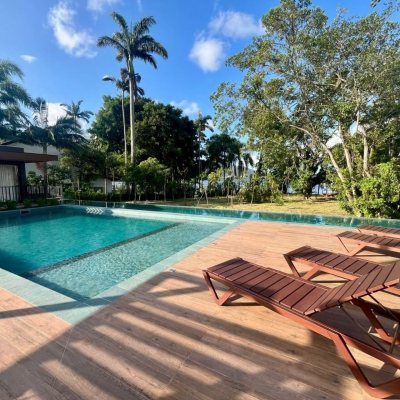 Casa em Condomínio com 341m², 4 quartos, 4 suítes, 2 garagens, no bairro Lagoa Da Conceição em Florianópolis