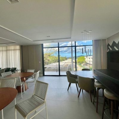 Casa em Condomínio com 341m², 4 quartos, 4 suítes, 2 garagens, no bairro Lagoa Da Conceição em Florianópolis