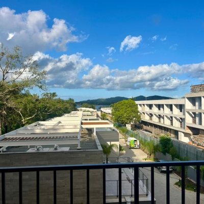 Casa em Condomínio com 341m², 4 quartos, 4 suítes, 2 garagens, no bairro Lagoa Da Conceição em Florianópolis