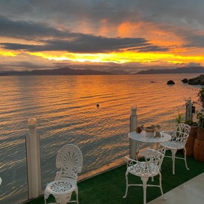 Casa Residencial com 274m², 4 quartos, 4 suítes, 3 garagens, no bairro Cacupé em Florianópolis