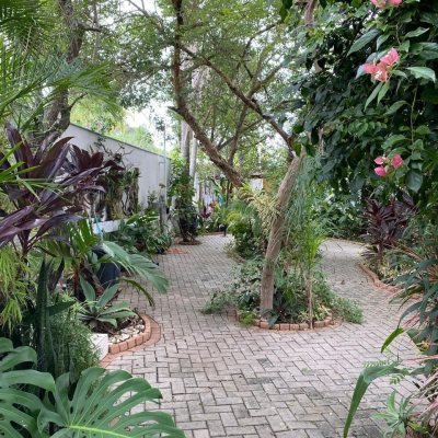 Casa Residencial com 274m², 4 quartos, 4 suítes, 3 garagens, no bairro Cacupé em Florianópolis