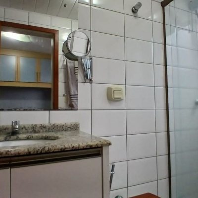 Apartamentos com 83m², 3 quartos, 1 suíte, 2 garagens, no bairro Canto em Florianópolis