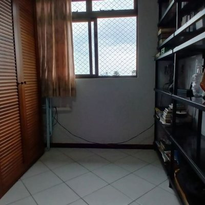 Apartamentos com 83m², 3 quartos, 1 suíte, 2 garagens, no bairro Canto em Florianópolis