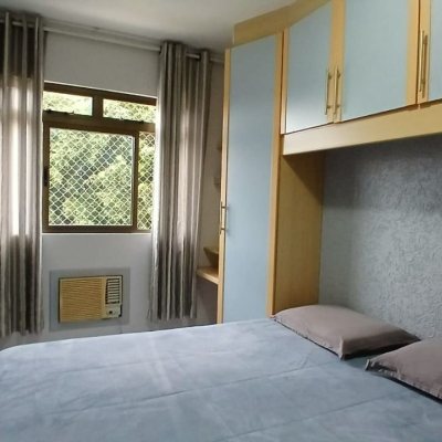 Apartamentos com 83m², 3 quartos, 1 suíte, 2 garagens, no bairro Canto em Florianópolis