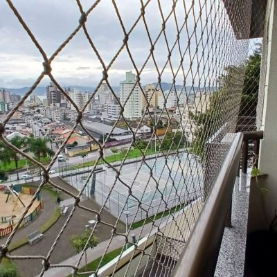 Apartamentos com 83m², 3 quartos, 1 suíte, 2 garagens, no bairro Canto em Florianópolis