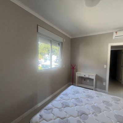 Cobertura com 128m², 4 quartos, 1 suíte, 1 garagem, no bairro Canasvieiras em Florianópolis