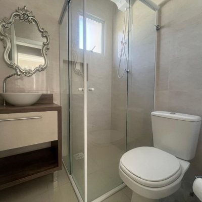 Cobertura com 128m², 4 quartos, 1 suíte, 1 garagem, no bairro Canasvieiras em Florianópolis