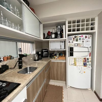 Casa Residencial com 120m², 3 quartos, 2 suítes, 2 garagens, no bairro Campeche em Florianópolis